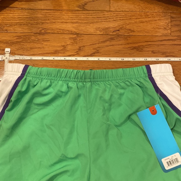 NWT - green athletic shorts with built in underwear - Picture 7 of 9